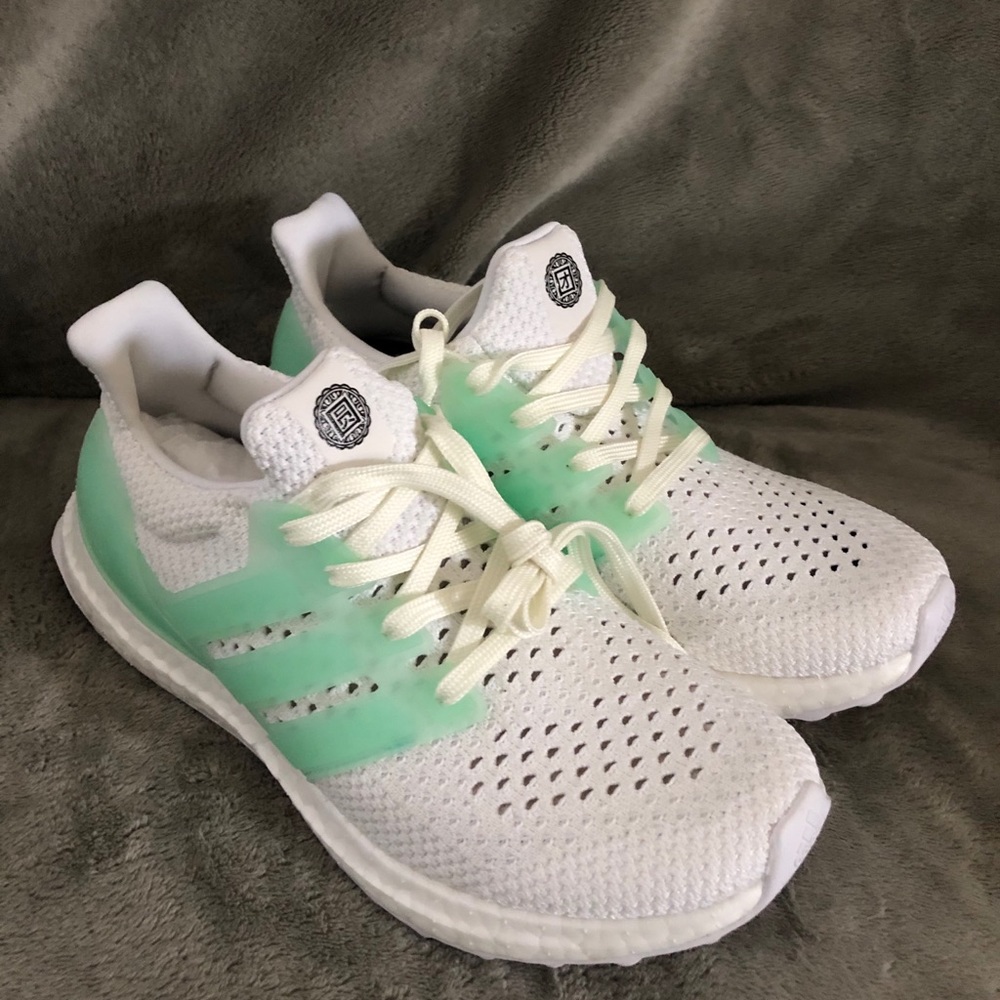 Adidas Women’s Ultraboost Mint/White
